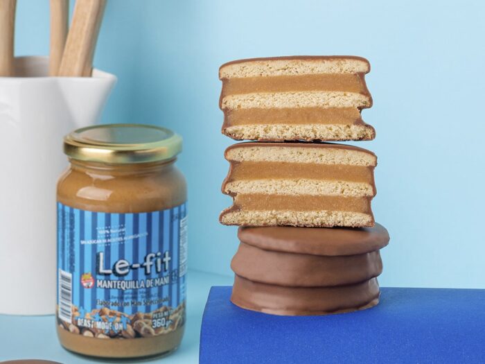 Alfajores triples rellenos de Le-fit⁣